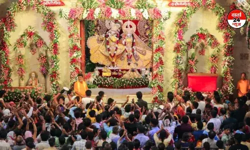 नंद घर आनंद भयो... दुनियाभर में धूम धाम से मनाई गई कृष्ण जन्माष्टमी