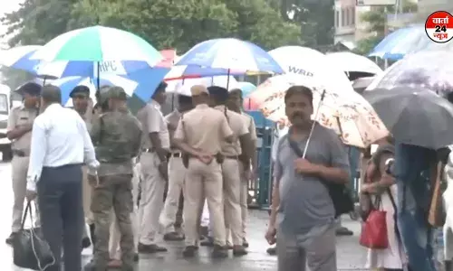 कोलकाता में नबन्ना अभियान प्रदर्शन आज, विरोध प्रदर्शन में बीजेपी भी शामिल, सीसीटीवी से निगरानी, पुलिसकर्मी तैनात कोलकाता में नबन्ना अभियान प्रदर्शन आज, विरोध प्रदर्शन में बीजेपी भी शामिल, सीसीटीवी से निगरानी, पुलिसकर्मी तैनात