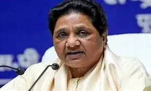 बुलडोजर कार्रवाई मामले में मायावती ने सुप्रीम कोर्ट के फैसले का किया समर्थन, कहा- अपराधियों की सजा परिवार को नहीं मिलनी चाहिए बुलडोजर कार्रवाई मामले में मायावती ने सुप्रीम कोर्ट के फैसले का किया समर्थन, कहा- अपराधियों की सजा परिवार को नहीं मिलनी चाहिए