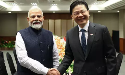 सिंगापुर के प्रधानमंत्री लॉरेंस वोंग से पीएम मोदी ने की मुलाकात, कहा- हम भारत में भी कई सिंगापुर बनाना चाहते हैं