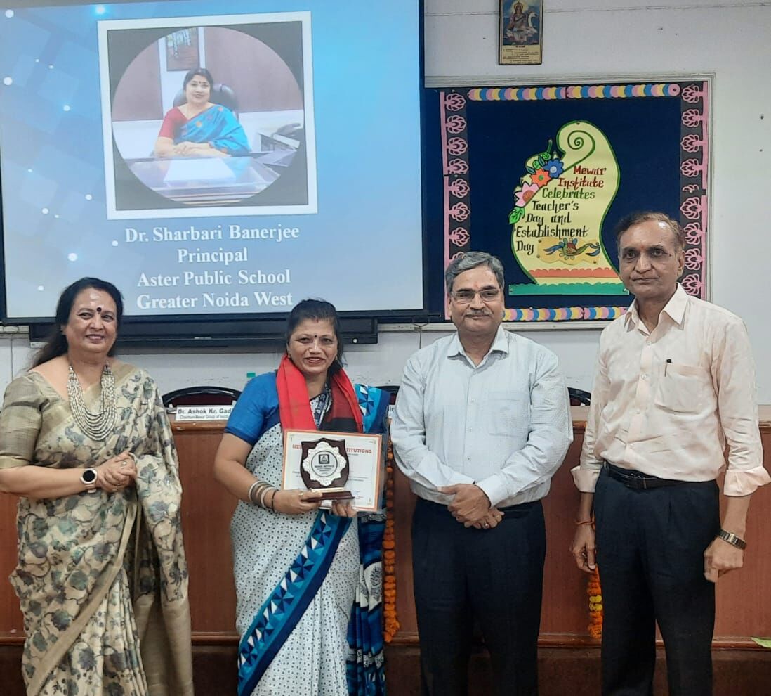 मेवाड़ में शिक्षक दिवस एवं स्थापना दिवस समारोह में विभिन्न स्कूलों के छह प्रिंसिपल को किया सम्मानित