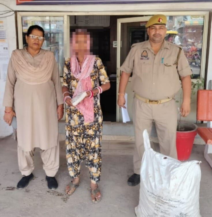 थाना लोनी बॉर्डर पुलिस ने अवैध शराब के साथ महिला को किया गिरफ्तार