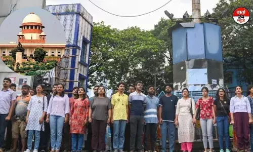 सुप्रीम कोर्ट के कहने पर भी जूनियर डॉक्टर नहीं लौटे काम पर सुप्रीम कोर्ट के कहने पर भी जूनियर डॉक्टर नहीं लौटे काम पर