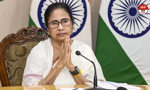 सीएम ममता बनर्जी ने जूनियर डॉक्टरों के एक प्रतिनिधिमंडल को निज आवास पर किया आमंत्रित सीएम ममता बनर्जी ने जूनियर डॉक्टरों के एक प्रतिनिधिमंडल को निज आवास पर किया आमंत्रित