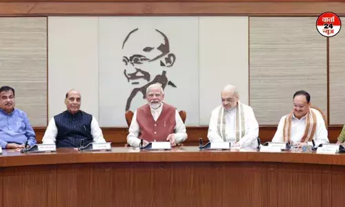 वन नेशन-वन इलेक्शन के प्रस्ताव को मोदी कैबिनेट ने दी मंजूरी, शीतकालीन सत्र में होगा पेश वन नेशन-वन इलेक्शन के प्रस्ताव को मोदी कैबिनेट ने दी मंजूरी, शीतकालीन सत्र में होगा पेश