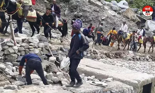 वाशआउट के चलते बंद हुआ गौरीकुंड-केदारनाथ पैदल मार्ग पर यात्रा शुरू, अभी नहीं चलेंगे घोड़ा-खच्चर, रास्ता किया जा रहा है चौड़ा वाशआउट के चलते बंद हुआ गौरीकुंड-केदारनाथ पैदल मार्ग पर यात्रा शुरू, अभी नहीं चलेंगे घोड़ा-खच्चर, रास्ता किया जा रहा है चौड़ा