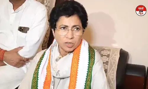 बीजेपी में शामिल होने के कयास पर शैलजा ने लगाया विराम! कहा- मेरी रगों में कांग्रेस का खून है, मैं कहीं और नहीं जाऊंगी बीजेपी में शामिल होने के कयास पर शैलजा ने लगाया विराम! कहा- मेरी रगों में कांग्रेस का खून है, मैं कहीं और नहीं जाऊंगी