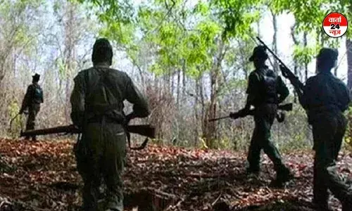 छत्तीसगढ़ में पुलिस और नक्सलियों के बीच मुठभेड़, 30-40 नक्सलियों की मौजूदगियों की आशंका