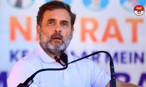 इंडिया अलायंस पीएम मोदी से जम्मू-कश्मीर का राज्य का दर्जा बहाल करने की मांग करेगा, पंडितों की ‘घर वापसी’ भी होगी इंडिया अलायंस पीएम मोदी से जम्मू-कश्मीर का राज्य का दर्जा बहाल करने की मांग करेगा, पंडितों की ‘घर वापसी’ भी होगी