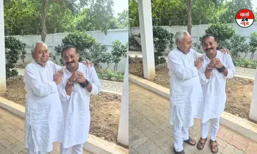 विवादित बयान देने के बाद अशोक चौधरी को मिला बड़ा पद, सीएम नीतीश ने जेडीयू का राष्ट्रीय महासचिव बनाया विवादित बयान देने के बाद अशोक चौधरी को मिला बड़ा पद, सीएम नीतीश ने जेडीयू का राष्ट्रीय महासचिव बनाया