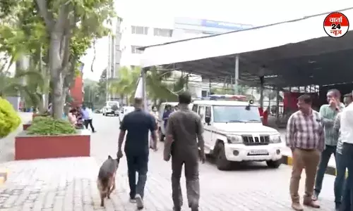 बेंगलुरु के तीन कॉलेजों को मिला बम से उड़ाने की धमकी भरा ईमेल बेंगलुरु के तीन कॉलेजों को मिला बम से उड़ाने की धमकी भरा ईमेल