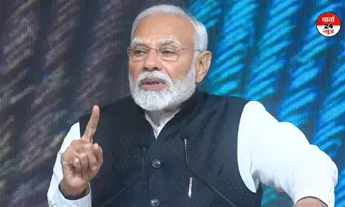 भारत का फोकस AI और सेमीकंडक्टर जैसी महत्वपूर्ण तकनीकों पर है: पीएम मोदी भारत का फोकस AI और सेमीकंडक्टर जैसी महत्वपूर्ण तकनीकों पर है: पीएम मोदी