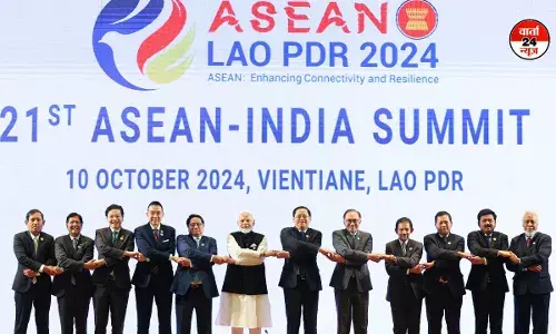 19वां पूर्वी एशिया शिखर सम्मेलन: पीएम मोदी ने कहा- वैश्विक शांति व सुरक्षा के लिए मानवता में विश्वास रखने वाली ताकतों को मिलकर काम करना होगा 19वां पूर्वी एशिया शिखर सम्मेलन: पीएम मोदी ने कहा- वैश्विक शांति व सुरक्षा के लिए मानवता में विश्वास रखने वाली ताकतों को मिलकर काम करना होगा