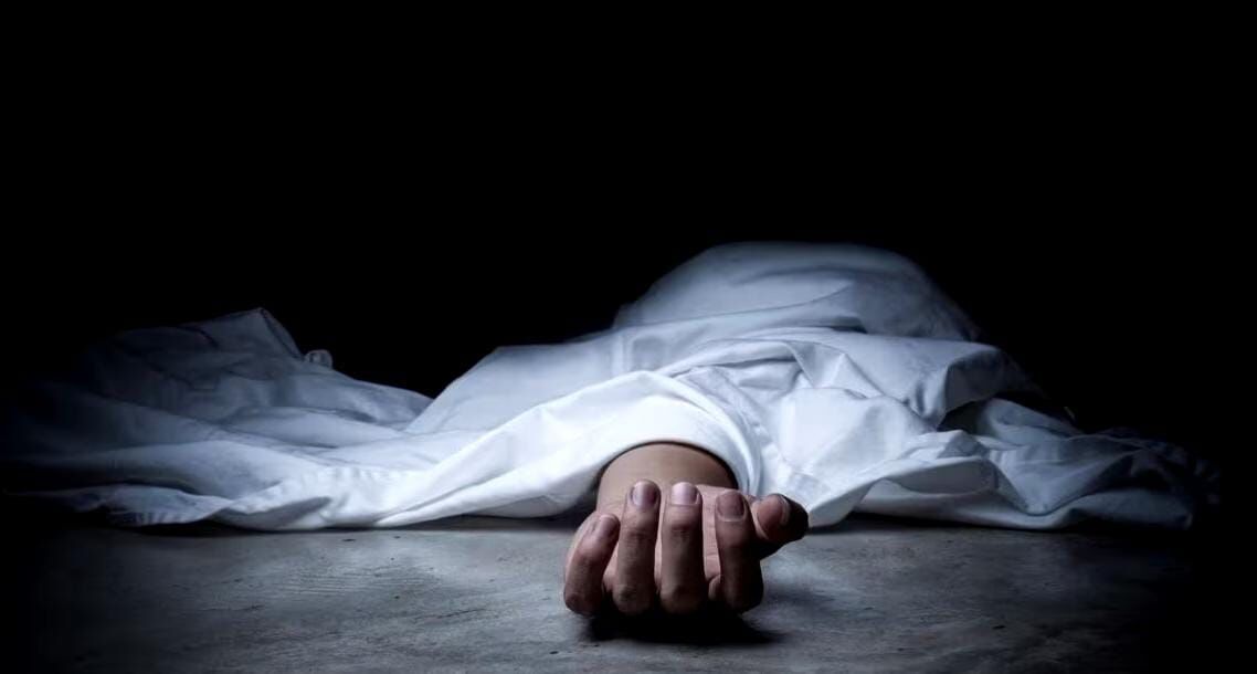 अयोध्या के एडीएम अपने आवास में मिले मृत, जांच में जुटी पुलिस