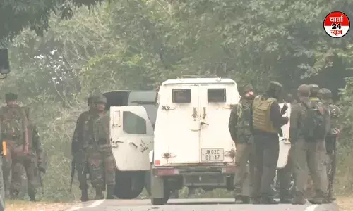 जम्मू-कश्मीर के अखनूर में सेना और आतंकियों के बीच जारी मुठभेड़ में अब तक 3 ढेर जम्मू-कश्मीर के अखनूर में सेना और आतंकियों के बीच जारी मुठभेड़ में अब तक 3 ढेर