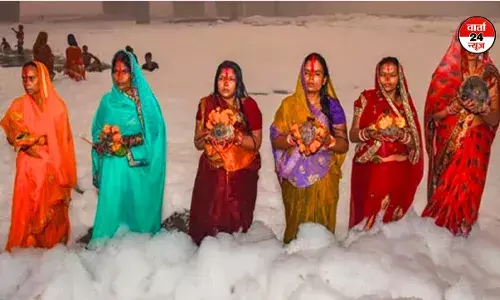 दिल्ली हाई कोर्ट ने यमुना नदी में छठ पूजा करने की अनुमति देने से किया इनकार दिल्ली हाई कोर्ट ने यमुना नदी में छठ पूजा करने की अनुमति देने से किया इनकार