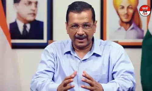 दिल्ली विधानसभा चुनाव को लेकर भाजपा और आप में अभी से जुबानी जंग शुरू! केजरीवाल ने कहा- भाजपा ने उन्हें खरीदने की कोशिश की दिल्ली विधानसभा चुनाव को लेकर भाजपा और आप में अभी से जुबानी जंग शुरू! केजरीवाल ने कहा- भाजपा ने उन्हें खरीदने की कोशिश की