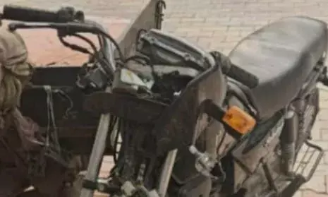 हापुड़ मार्ग पर अज्ञात वाहन की टक्कर से बाइक सवार की मौत हापुड़ मार्ग पर अज्ञात वाहन की टक्कर से बाइक सवार की मौत