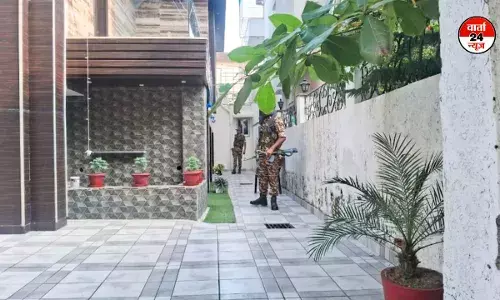 हेमंत सोरेन के निजी सचिव सुनील श्रीवास्तव के आवास पर इनकम टैक्स की छापेमारी, राज्य में हलचल!