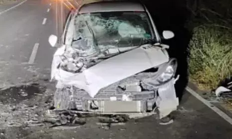 मोदीनगर जाने वाली कार को जेसीबी ने मारी टक्कर, चालक फरार, तीन घायल मोदीनगर जाने वाली कार को जेसीबी ने मारी टक्कर, चालक फरार, तीन घायल