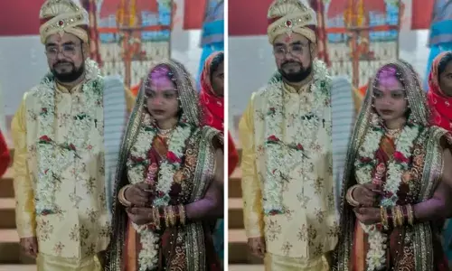 62 साल के जदयू के पूर्व विधायक राम बालक सिंह फिर चर्चें में, 25 साल की युवती से कर ली शादी, जानें कहां और कैसे ? 62 साल के जदयू के पूर्व विधायक राम बालक सिंह फिर चर्चें में, 25 साल की युवती से कर ली शादी, जानें कहां और कैसे ?