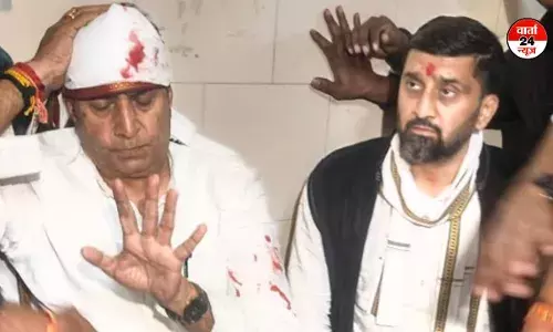 अनिल देशमुख पर हमले को लेकर संजय राउत ने कसा तंज! कहा- जैसे रजनीकांत स्टंट करते हैं, वैसे ही पीएम मोदी भी राजनीति में स्टंट करते हैं अनिल देशमुख पर हमले को लेकर संजय राउत ने कसा तंज! कहा- जैसे रजनीकांत स्टंट करते हैं, वैसे ही पीएम मोदी भी राजनीति में स्टंट करते हैं