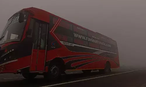 गाजियाबाद में सांस पर संकट! AQI 471, स्कूल बंद, बच्चे और बुर्जुग घर में कैद रहने को मजबूर गाजियाबाद में सांस पर संकट! AQI 471, स्कूल बंद, बच्चे और बुर्जुग घर में कैद रहने को मजबूर