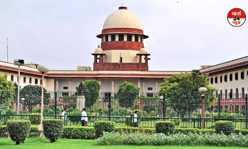 वायु प्रदूषण को लेकर सुप्रीम कोर्ट ने दिल्ली सरकार और पुलिस को लगाई फटकार! दिए सख्त निर्देश वायु प्रदूषण को लेकर सुप्रीम कोर्ट ने दिल्ली सरकार और पुलिस को लगाई फटकार! दिए सख्त निर्देश