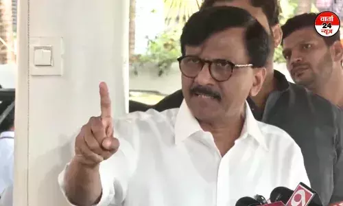 संजय राउत ने चुनावी रिजल्ट को लेकर महायुति पर लगाया आरोप! कहा- कुछ गड़बड़ी की गई है, हमारी कुछ सीटें को चुराया गया संजय राउत ने चुनावी रिजल्ट को लेकर महायुति पर लगाया आरोप! कहा- कुछ गड़बड़ी की गई है, हमारी कुछ सीटें को चुराया गया