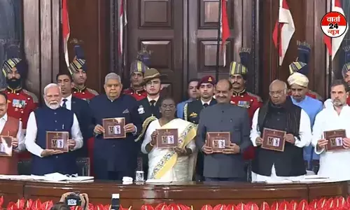 संविधान की 75वीं वर्षगांठ! लोकसभा अध्यक्ष ने भारतीयों को दी बधाई, स्मारक डाक टिकट किया जारी