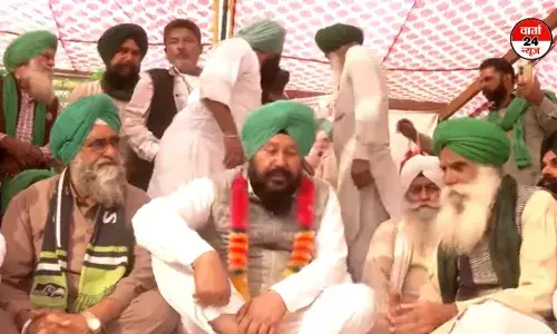 किसान नेता सुरजीत सिंह हरदो की भूख हड़ताल खत्म, जगजीत सिंह दल्लेवाल का भूख हड़ताल जारी किसान नेता सुरजीत सिंह हरदो की भूख हड़ताल खत्म, जगजीत सिंह दल्लेवाल का भूख हड़ताल जारी