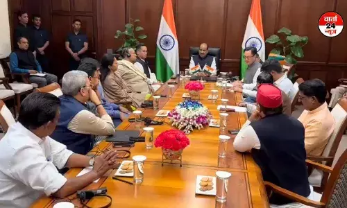 ओम बिरला ने राजनीतिक दलों के नेताओं के साथ की सर्वदलीय बैठक, कल से संसद के कामकाज के सामान्य होने की उम्मीद ओम बिरला ने राजनीतिक दलों के नेताओं के साथ की सर्वदलीय बैठक, कल से संसद के कामकाज के सामान्य होने की उम्मीद