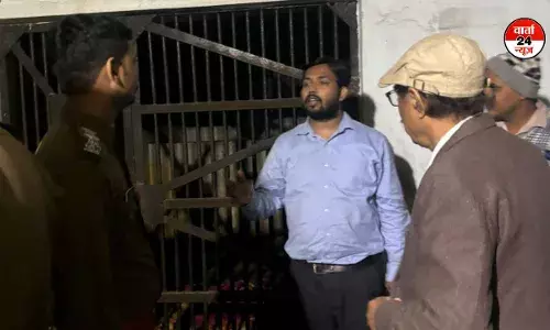 कहां हैं पटना के खान सर... बीपीएससी के अभ्यर्थियों के विरोध-प्रदर्शन के बीच क्यों उपजा है यह सवाल कहां हैं पटना के खान सर... बीपीएससी के अभ्यर्थियों के विरोध-प्रदर्शन के बीच क्यों उपजा है यह सवाल