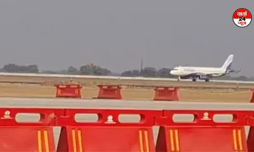 नोएडा एयरपोर्ट पर इंडिगो के ए 320 विमान का सफल लैंडिंग