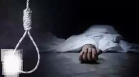 फंदे से लटका मिला गाजियाबाद में लापता सुरक्षा गार्ड का शव फंदे से लटका मिला गाजियाबाद में लापता सुरक्षा गार्ड का शव