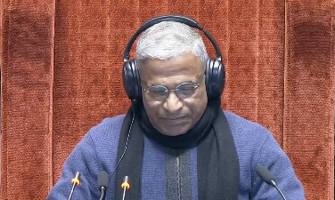 संसद में गतिरोध जारी! दोनों सदनों में हंगामा, राज्यसभा की कार्यवाही कल11 बजे तक के लिए स्थगित