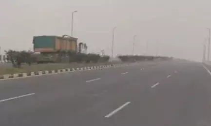 एनसीआर में शीतलहर के साथ हवा की गुणवत्ता में गिरावट, एक्यूआई 151 तक पहुंचा एनसीआर में शीतलहर के साथ हवा की गुणवत्ता में गिरावट, एक्यूआई 151 तक पहुंचा