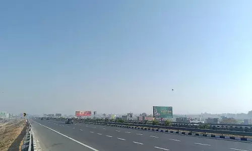 Ghaziabad Weather News: हवा की गति बढ़ने से सर्दी की तीव्रता में वृद्धि, लोगों का हाल बेहाल Ghaziabad Weather News: हवा की गति बढ़ने से सर्दी की तीव्रता में वृद्धि, लोगों का हाल बेहाल