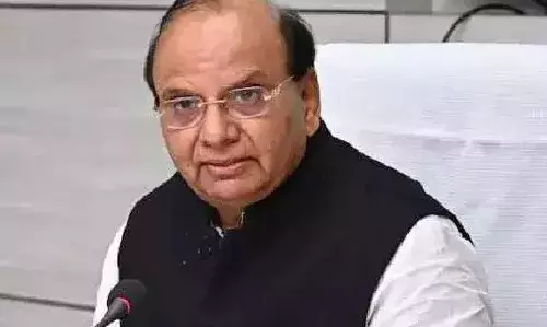 उखाड़ा गड़ा मुर्दा! एलजी वीके सक्सेना की सीएम आतिशी को चिट्ठी, लंबित सीएजी रिपोर्ट पर विशेष सत्र बुलाने को कहा उखाड़ा गड़ा मुर्दा! एलजी वीके सक्सेना की सीएम आतिशी को चिट्ठी, लंबित सीएजी रिपोर्ट पर विशेष सत्र बुलाने को कहा