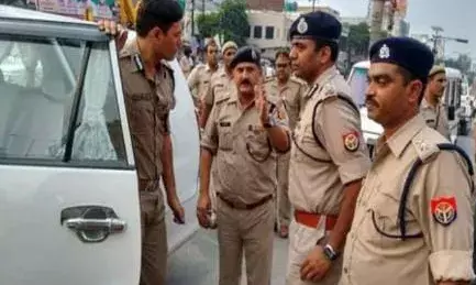 फर्जी दस्तावेज से रिटायर्ड एडीजी के मकान पर कब्जा करने की कोशिश, किराएदार गिरफ्तार फर्जी दस्तावेज से रिटायर्ड एडीजी के मकान पर कब्जा करने की कोशिश, किराएदार गिरफ्तार