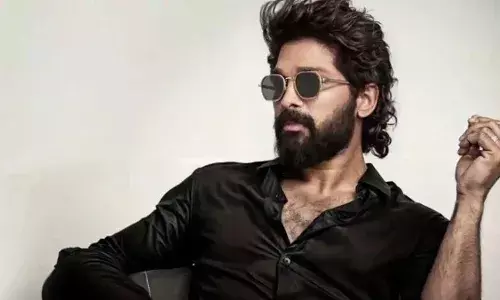 हैदराबाद में अल्लू अर्जुन के घर पर तोड़-फोड़, प्रदर्शनकारियों के खिलाफ कार्रवाई हैदराबाद में अल्लू अर्जुन के घर पर तोड़-फोड़, प्रदर्शनकारियों के खिलाफ कार्रवाई