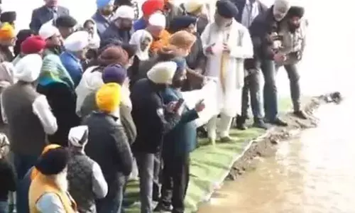 यमुना में अस्थियों का विसर्जन, एक जनवरी को अखंड पाठ, तीन को अंतिम अरदास