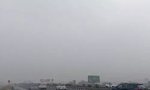 एनसीआर में तेज हवाओं के कारण शीतलहर, तापमान में गिरावट एनसीआर में तेज हवाओं के कारण शीतलहर, तापमान में गिरावट