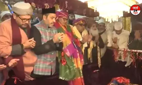 ख्वाजा मोइनुद्दीन चिश्ती के उर्स पर पीएम मोदी की ओर से चादर चढ़ाई जाएगी ख्वाजा मोइनुद्दीन चिश्ती के उर्स पर पीएम मोदी की ओर से चादर चढ़ाई जाएगी