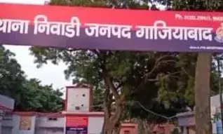 दुष्कर्म का मुकदमा वापस न लेने पर गाजियाबाद में दबंगों ने घर में घुसकर किशोरी और मां के साथ की मारपीट दुष्कर्म का मुकदमा वापस न लेने पर गाजियाबाद में दबंगों ने घर में घुसकर किशोरी और मां के साथ की मारपीट