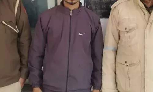 25000 रुपये का इनामी फरार अपराधी हत्या के मामले में गिरफ्तार 25000 रुपये का इनामी फरार अपराधी हत्या के मामले में गिरफ्तार