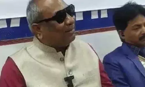 गोरखपुर में संजय निषाद बोले-भाजपा की नाव डूब रही! गोरखपुर में संजय निषाद बोले-भाजपा की नाव डूब रही!