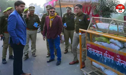 महाकुंभ में ट्रैफिक नियंत्रण के लिए 12 हजार जवान, 10 लाख गाड़ियों की पार्किंग का इंतजाम महाकुंभ में ट्रैफिक नियंत्रण के लिए 12 हजार जवान, 10 लाख गाड़ियों की पार्किंग का इंतजाम