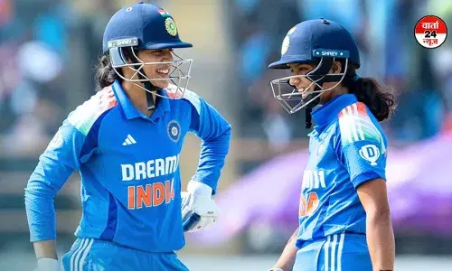भारतीय महिला टीम ने आयरलैंड को 304 रनों से रौंदा, स्मृति मंधाना ने जड़ा सबसे तेज शतक भारतीय महिला टीम ने आयरलैंड को 304 रनों से रौंदा, स्मृति मंधाना ने जड़ा सबसे तेज शतक