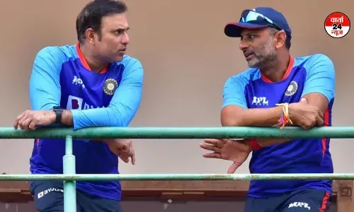 भारतीय टीम के नए बल्लेबाजी कोच बने सितांशु कोटक, इंग्लैंड के खिलाफ सीरीज से संभालेंगे जिम्मेदारी भारतीय टीम के नए बल्लेबाजी कोच बने सितांशु कोटक, इंग्लैंड के खिलाफ सीरीज से संभालेंगे जिम्मेदारी